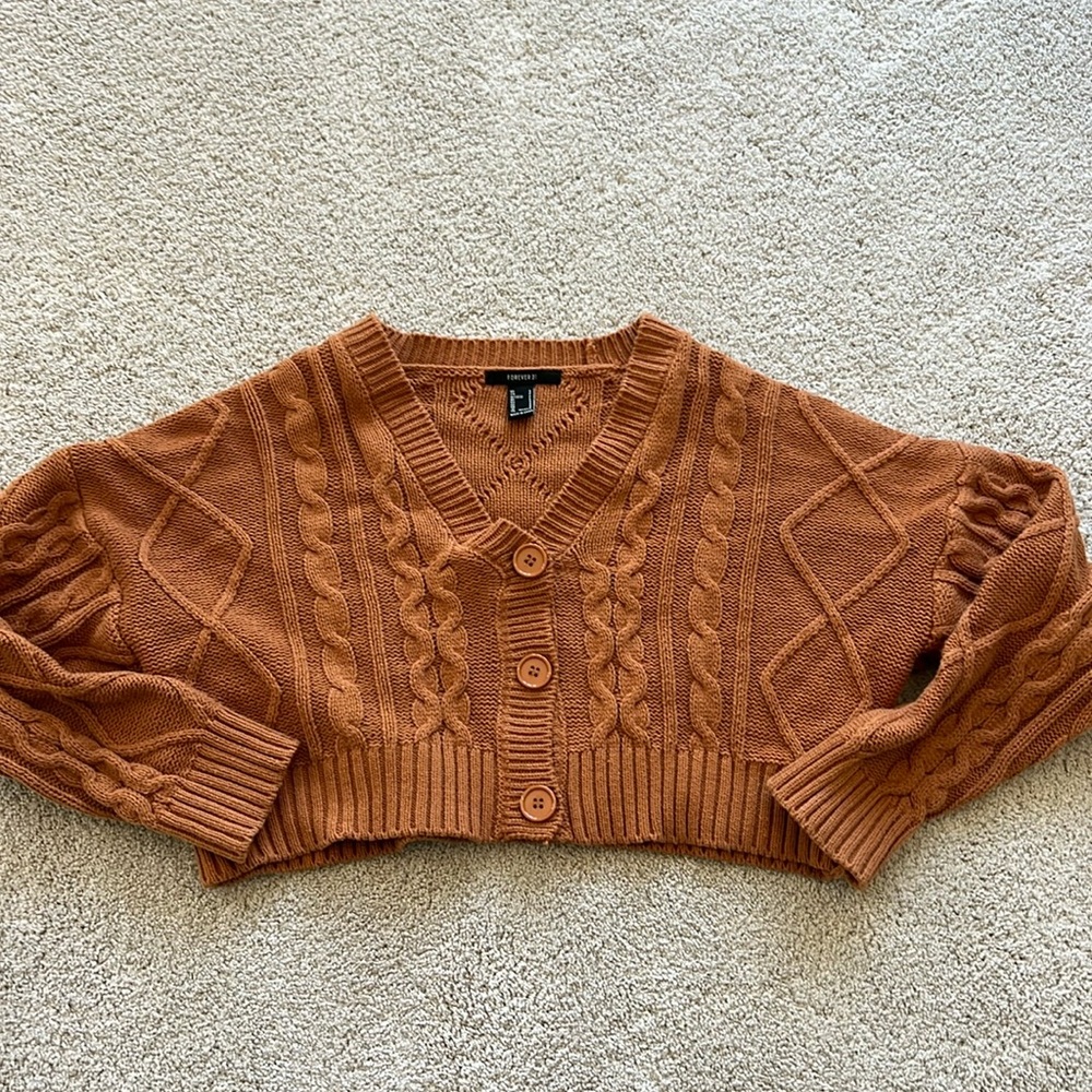 Forever 21 cropped cardigan sweater 
size small